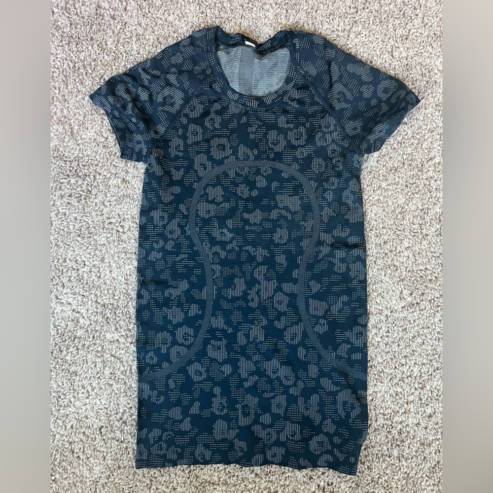 Lululemon Swiftly Tech Short Sleeve
